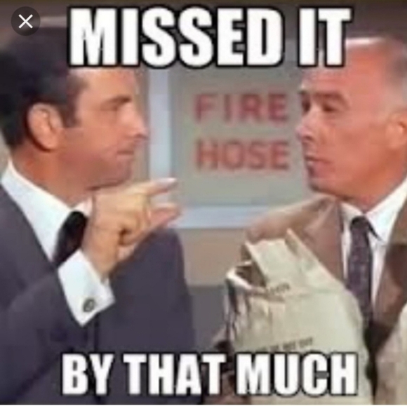 THE BARNDOOR CHIC HOT SPOT - Picture 6 of 6